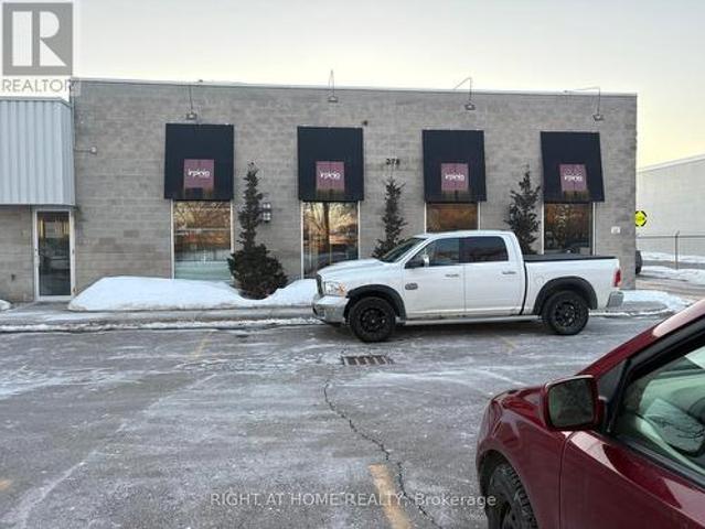 Commercial for rent in York, Ontario