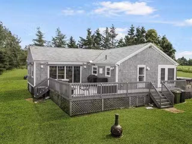 House for sale in Montague