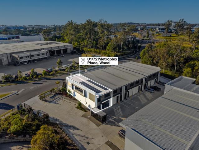 Warehouse for rent in Toombul, Queensland