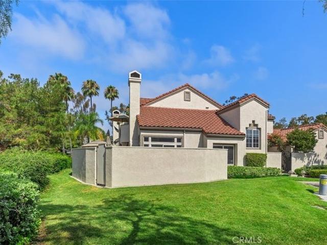 Townhouse for sale in Mission Viejo, California