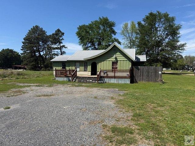 House for sale in New Boston, Texas