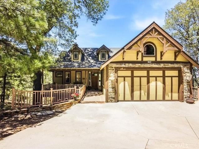 House for sale in Cedar Glen, California