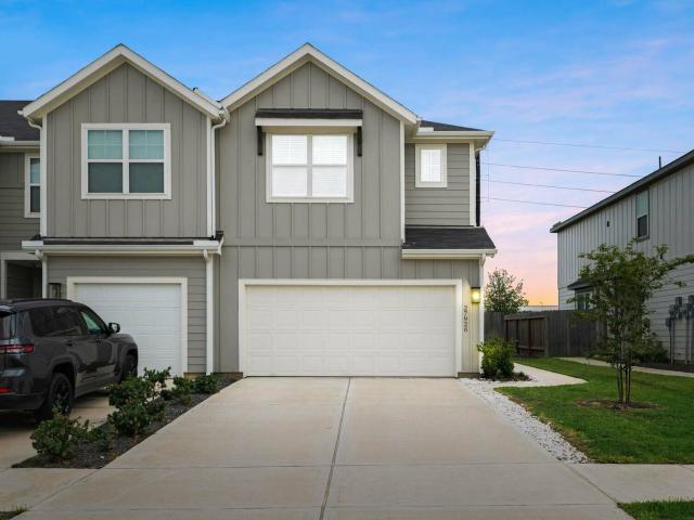 Townhouse for sale in Katy