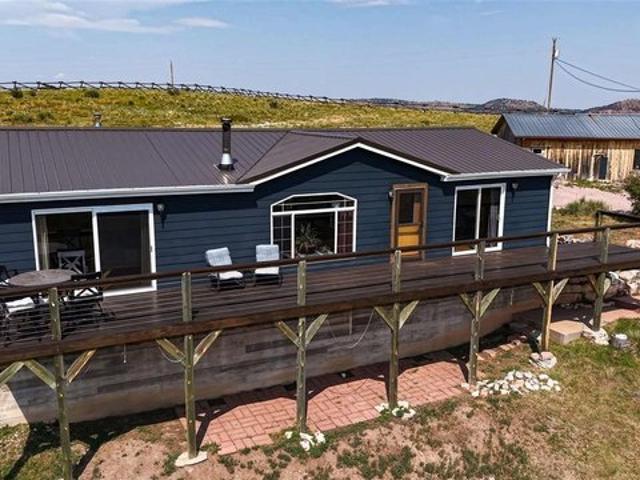 House for sale in Hot Springs, Fall River County