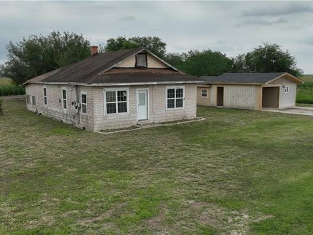 House for sale in Cameron, Texas