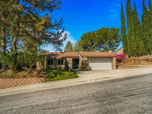 House for sale in Canyon Country, California