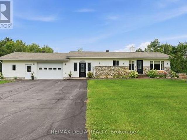 House for sale in Clarence-rockland, Ontario
