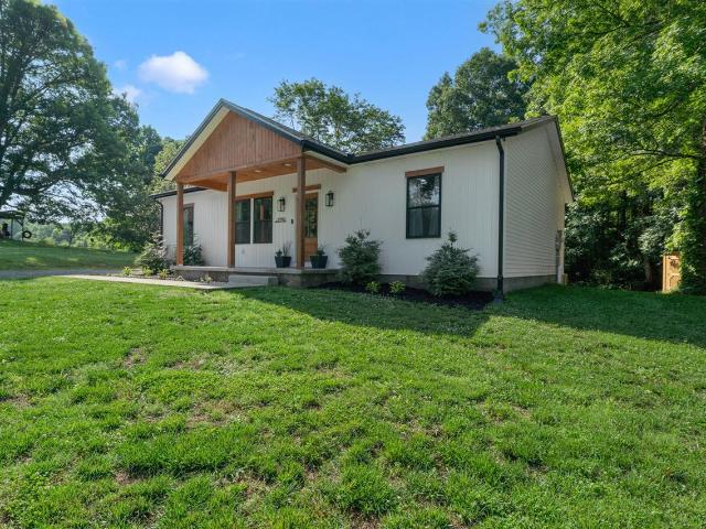 House for sale in Adolphus, Kentucky