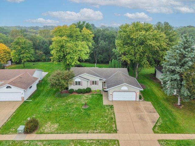 House for sale in East Troy, Walworth County