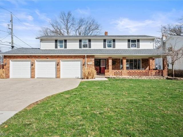 House for sale in North Olmsted, Ohio