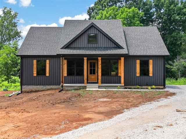 House for sale in Auburn, Kentucky