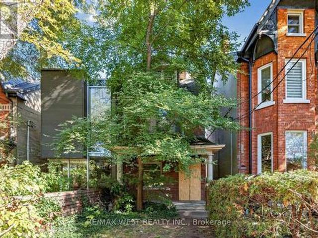 House for sale in University—Rosedale, Toronto