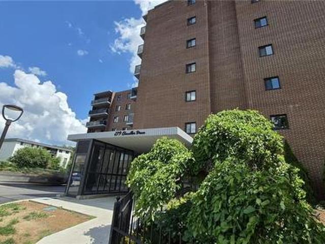 Condo for sale in Laurentian Hills, Kitchener