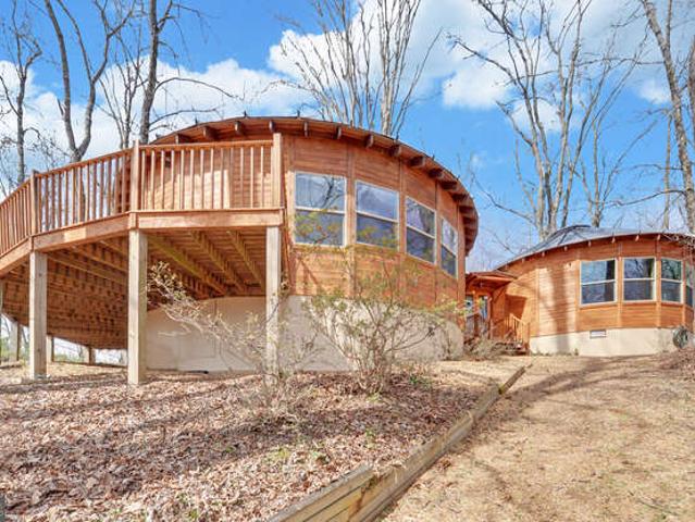 House for sale in Hiawassee, Georgia