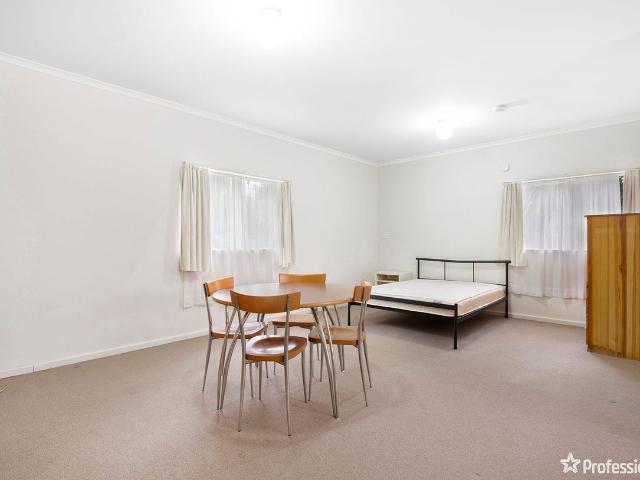 Granny Flat for rent in Abington, New South Wales