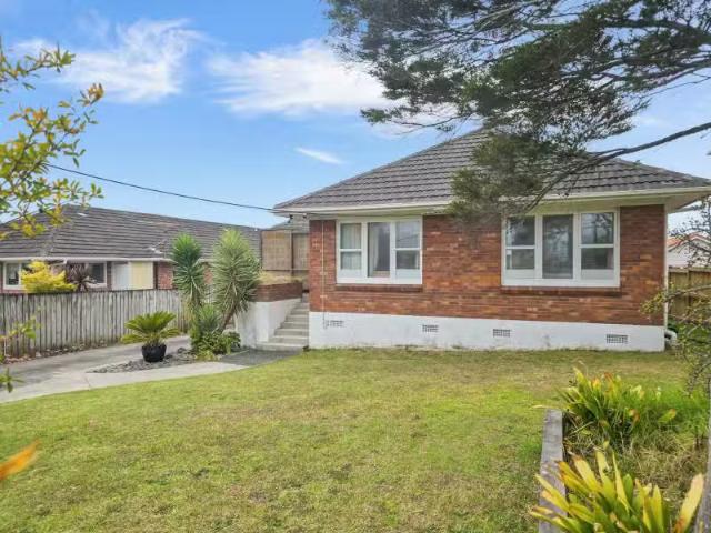 House for sale in Paremoremo, Oroua County