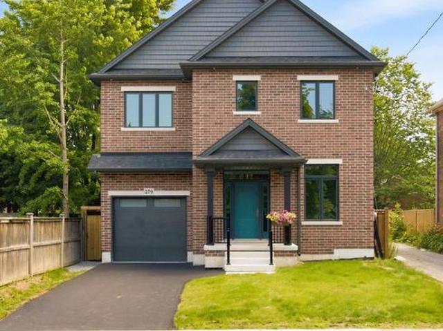 House for sale in Ancaster, Ontario