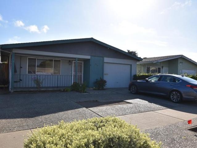 House for sale in Freedom, California