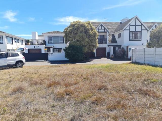 Land for sale in Cape St Francis, Eastern Cape