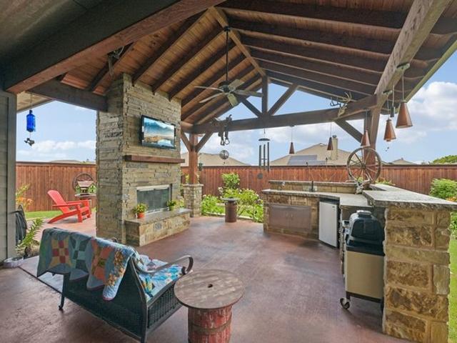 House for sale in Azle, Texas