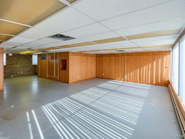 Commercial for sale in Lapeer, Michigan
