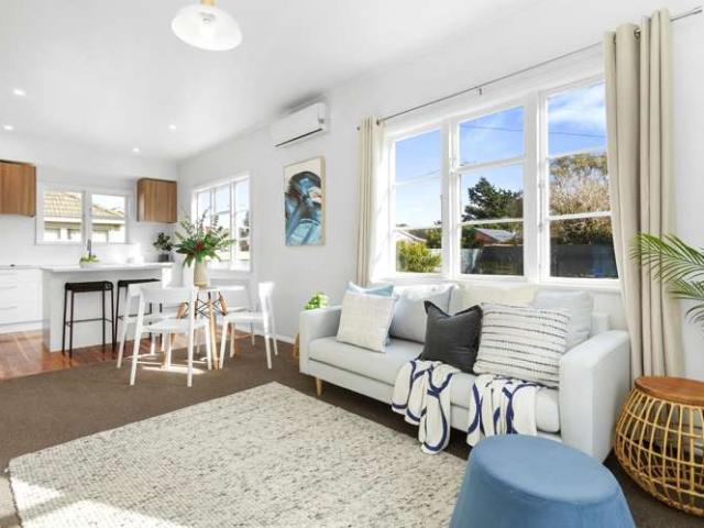 House for sale in Days Bay, Wellington
