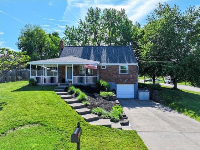 House for sale in Coraopolis, Pennsylvania
