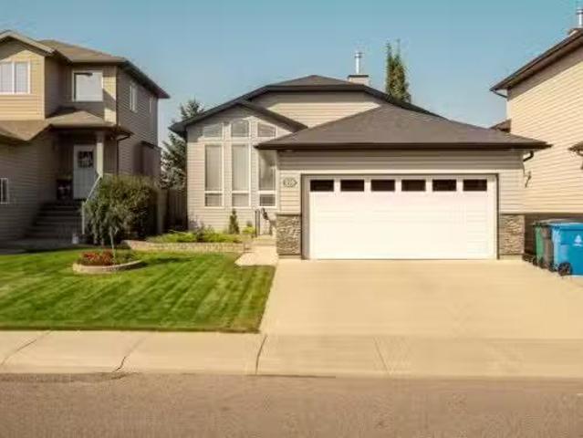 House for sale in Lethbridge, Alberta