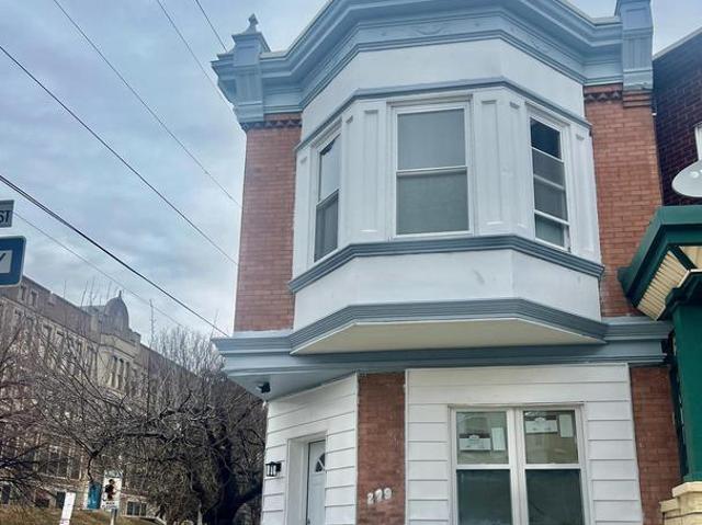 Townhouse for sale in Philadelphia, Pennsylvania