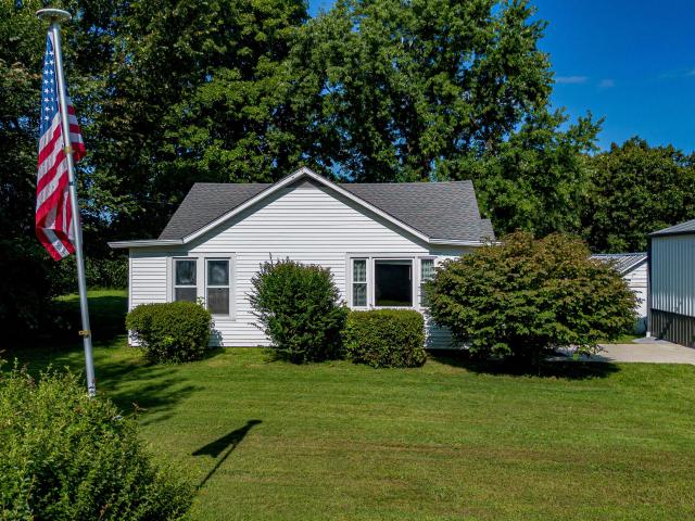 House for sale in Mayfield, Kentucky