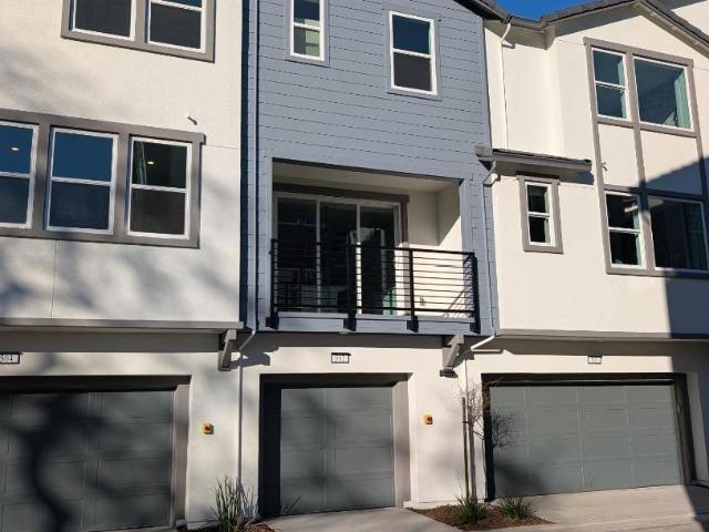 Townhouse for sale in Campbell, California
