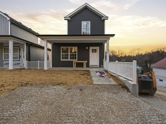 Townhouse for sale in Brownsville, Kentucky