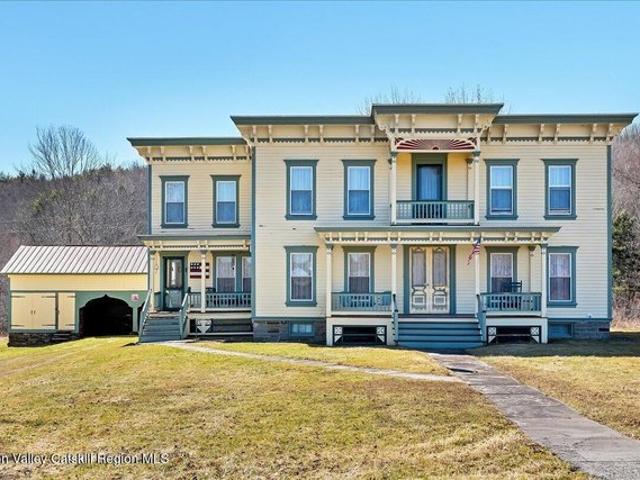 House for sale in Flat Creek, Town of Gilboa