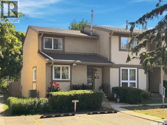 Townhouse for sale in Lakewood, Saskatoon