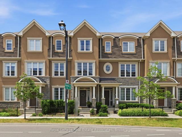 Townhouse for sale in Woburn, Ontario