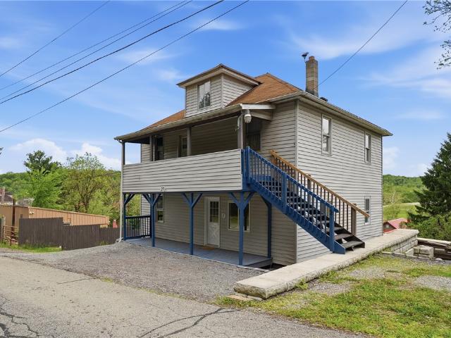 House for sale in Atlasburg, Pennsylvania