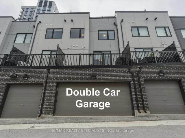 Townhouse for sale in Woburn, Ontario