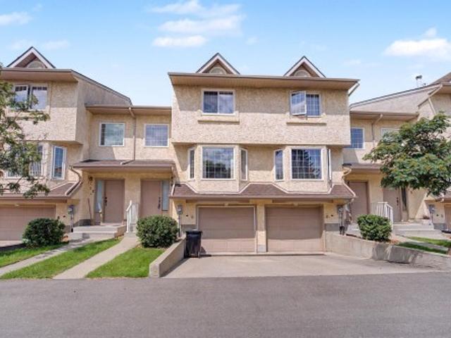 Townhouse for sale in Wedgewood, Alberta