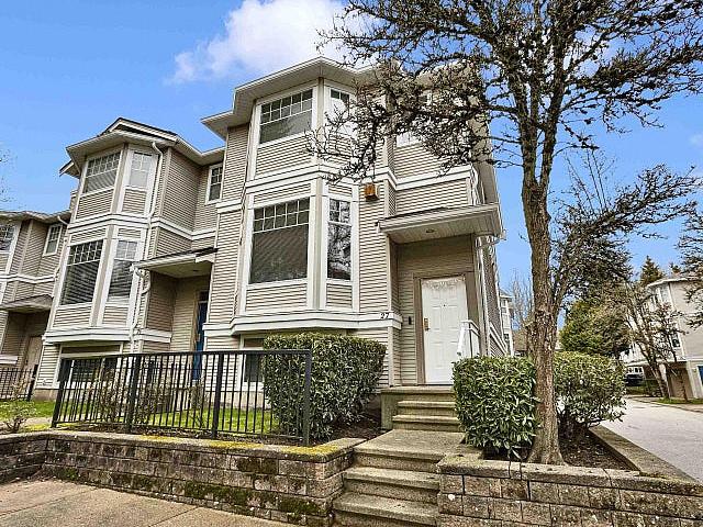 Condo for sale in Surrey, British Columbia