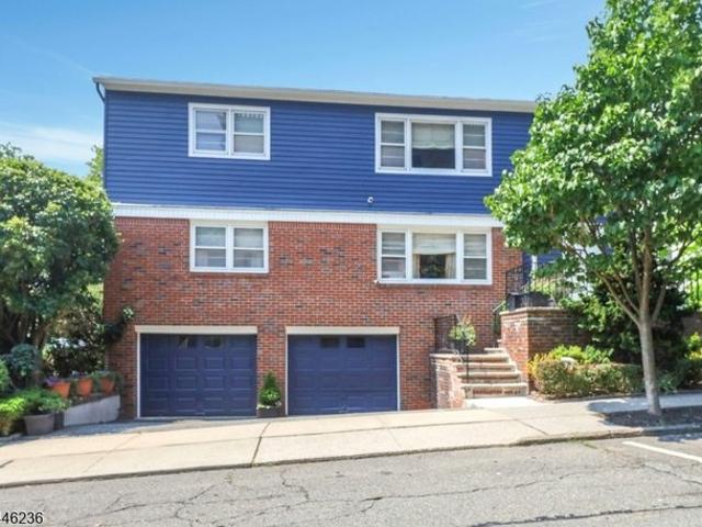 House for sale in Hudson, New Jersey