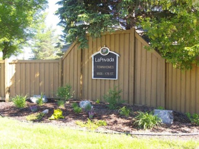 Townhouse for sale in Wedgewood, Alberta