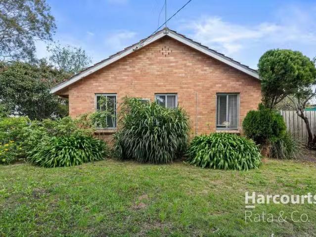House for rent in Heidelberg West, Melbourne