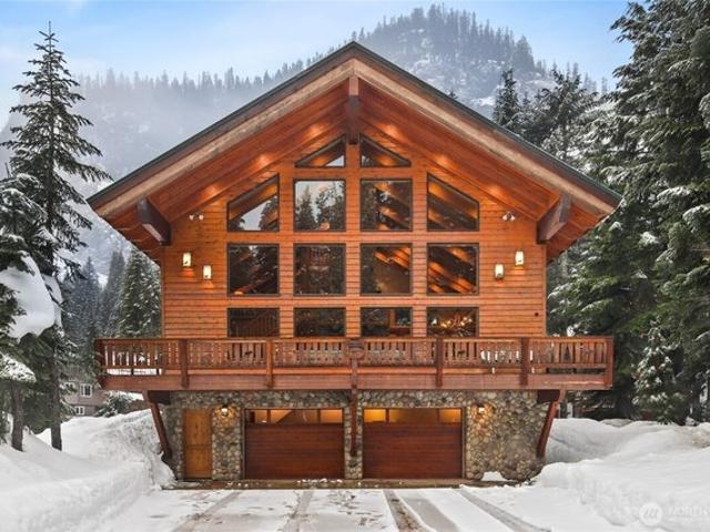 House for sale in Snoqualmie Pass, Washington