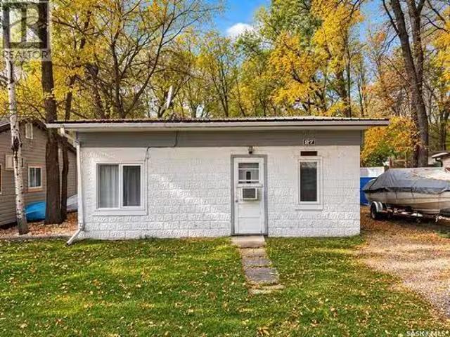 House for sale in Melville Beach