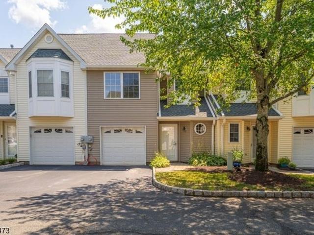 Condo for sale in Berkeley Heights, New Jersey