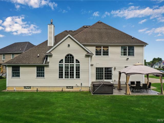 House for sale in Bowmansville, New York