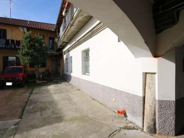 Appartamento in vendita a Oltrona San Mamette, Lombardia