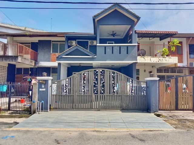 Terraced House for sale in Country Heights Damansara, Kuala Lumpur