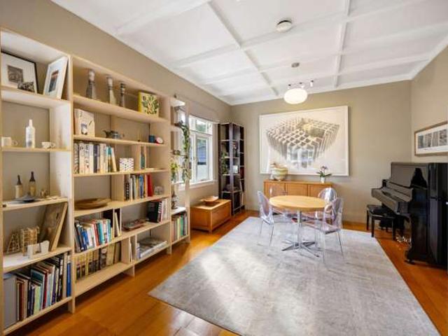 House for sale in Royal Oak