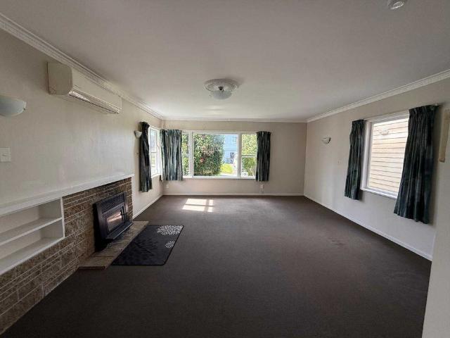House for rent in Johnsonville East, Wellington
